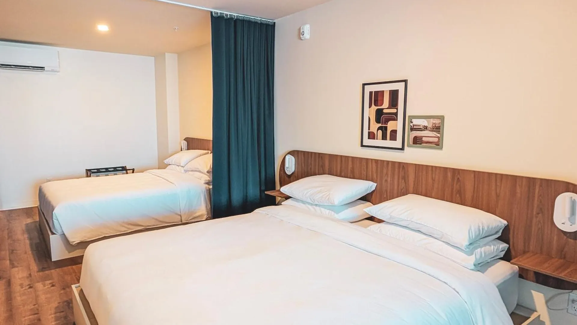 Terminus Hotel Quebec City