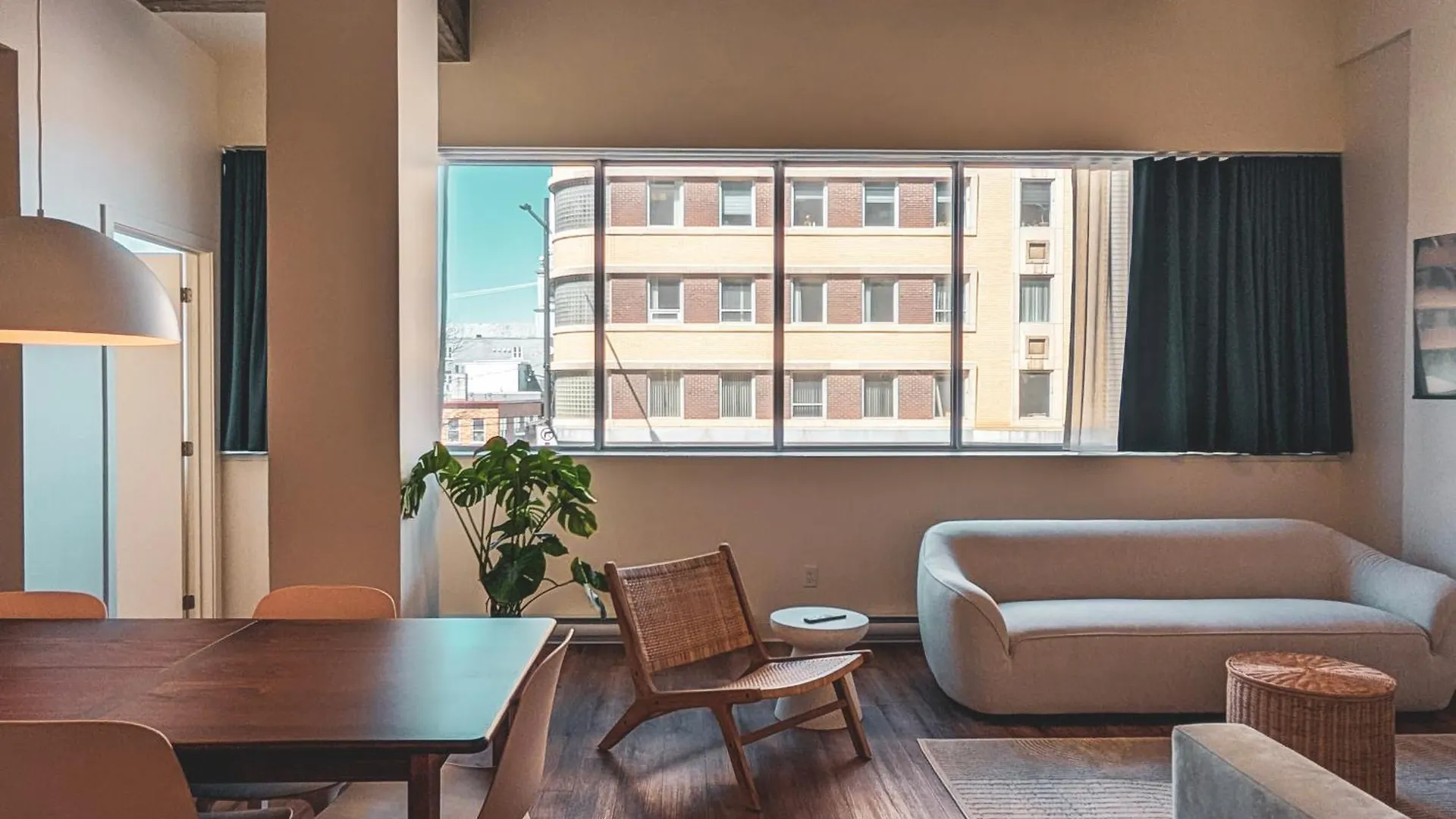 Terminus Hotel Quebec City Apartment